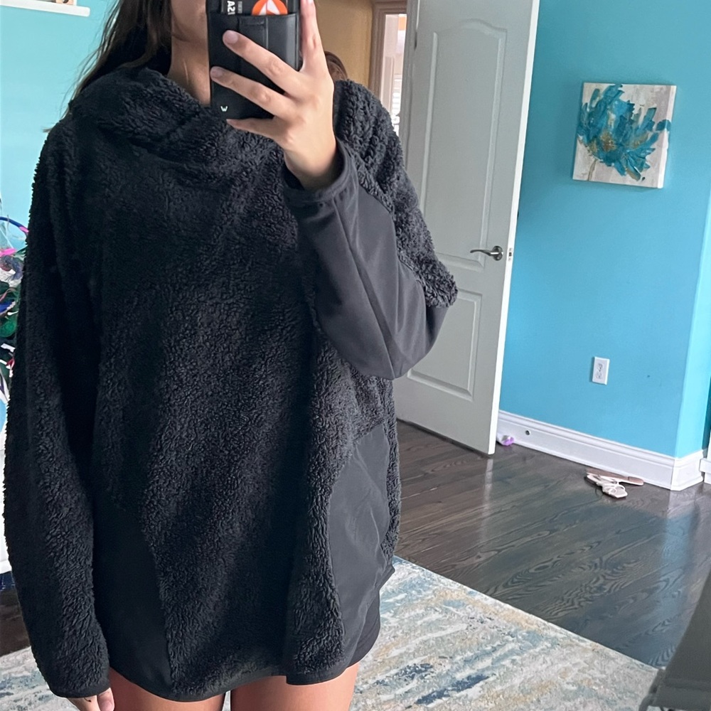 worn once nike xxl fuzzy jacket
